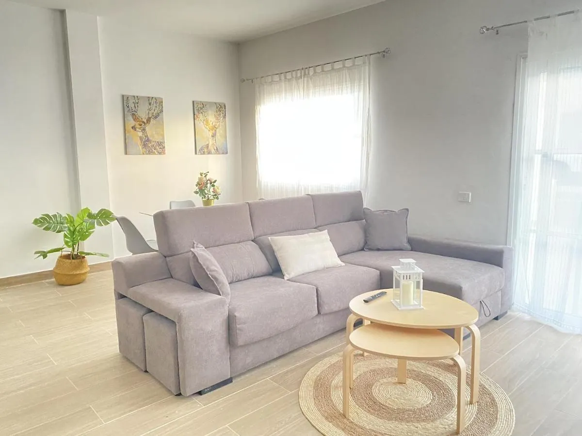 Apartamento con piscina cerca de Playa del Castillo España