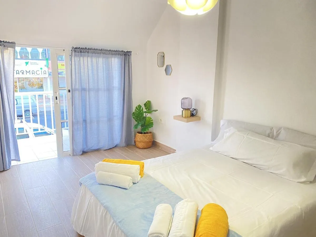 Apartamento con piscina cerca de Playa del Castillo España